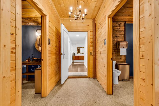 8 E 3rd Avenue, Mount Sterling, OH 43143