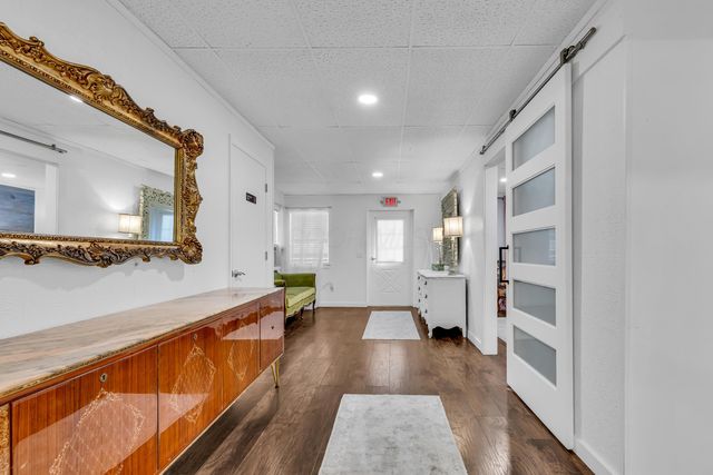 8 E 3rd Avenue, Mount Sterling, OH 43143