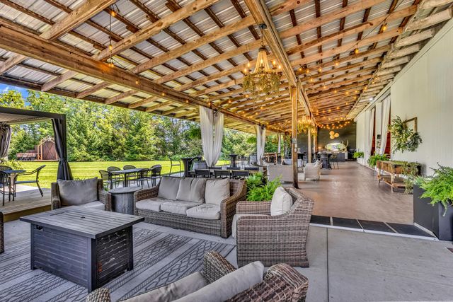 8 E 3rd Avenue, Mount Sterling, OH 43143