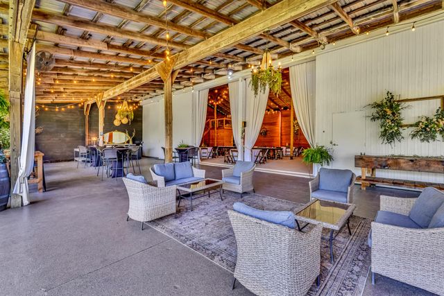 8 E 3rd Avenue, Mount Sterling, OH 43143