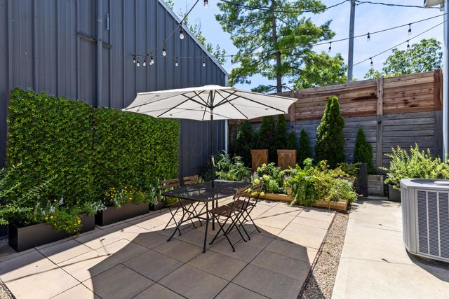 8 E 3rd Avenue, Mount Sterling, OH 43143