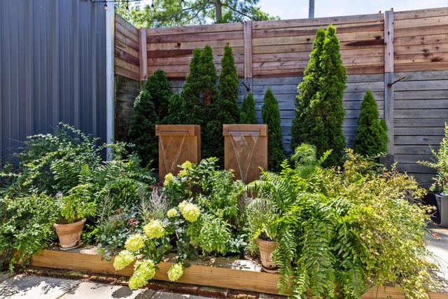 8 E 3rd Avenue, Mount Sterling, OH 43143