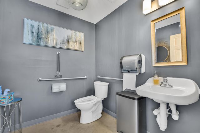 8 E 3rd Avenue, Mount Sterling, OH 43143