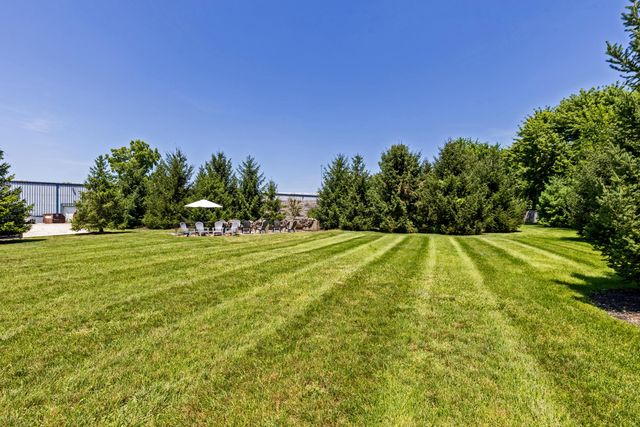 8 E 3rd Avenue, Mount Sterling, OH 43143