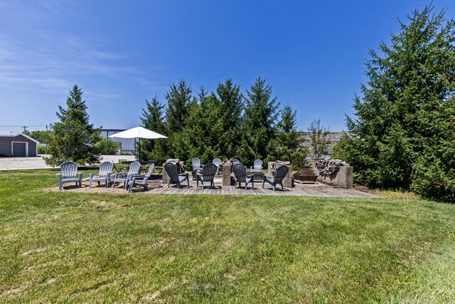 8 E 3rd Avenue, Mount Sterling, OH 43143