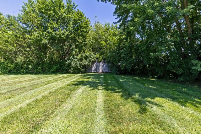 8 E 3rd Avenue, Mount Sterling, OH 43143