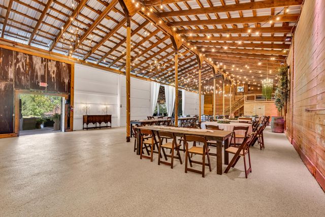 8 E 3rd Avenue, Mount Sterling, OH 43143