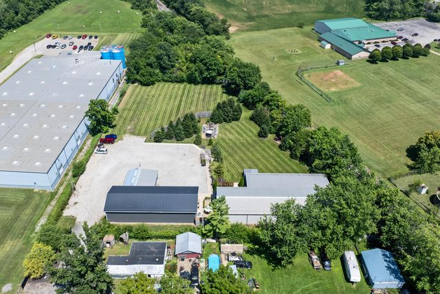 8 E 3rd Avenue, Mount Sterling, OH 43143