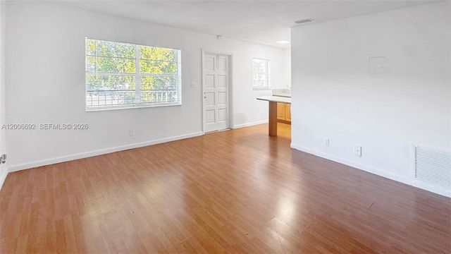 1522 NE 34th Ct 12, Oakland Park, FL 33334