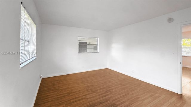 1522 NE 34th Ct 12, Oakland Park, FL 33334