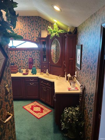 106 W 4th Street, Bicknell, IN 47512