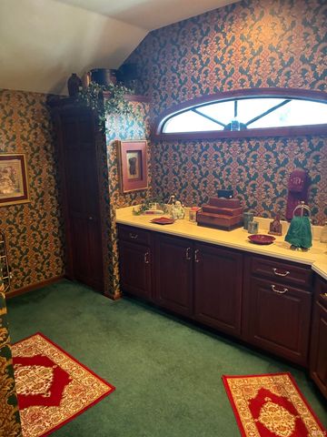 106 W 4th Street, Bicknell, IN 47512