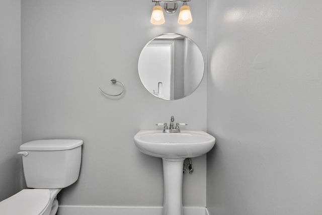 1919 Coach Drive, Naperville, IL 60565