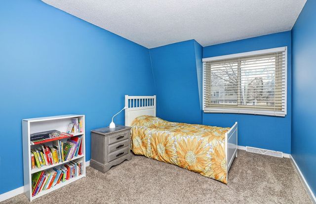 1919 Coach Drive, Naperville, IL 60565