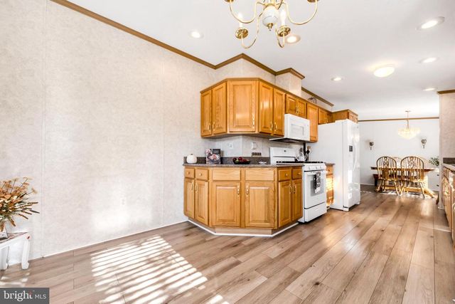 109 HICKORY DR, Hatfield, PA 19440