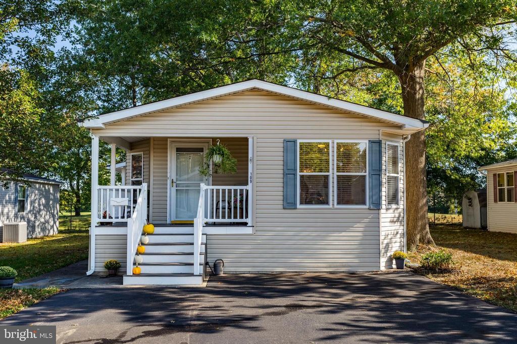 109 HICKORY DR, Hatfield, PA 19440