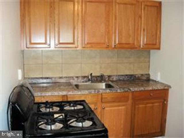 703 SHAW AVE, Lansdale, PA 19446