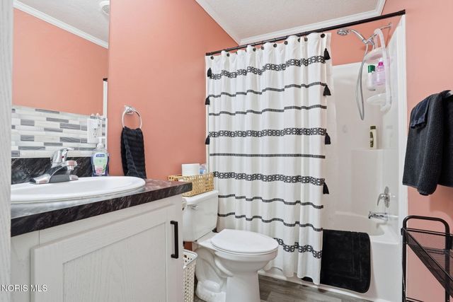 1473 Inglewood Avenue, Findlay, OH 45840