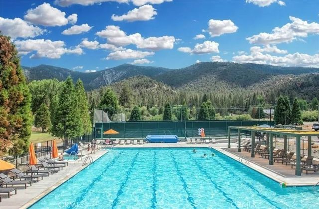 2220 Bernina Drive, Pine Mountain Club, CA 93222
