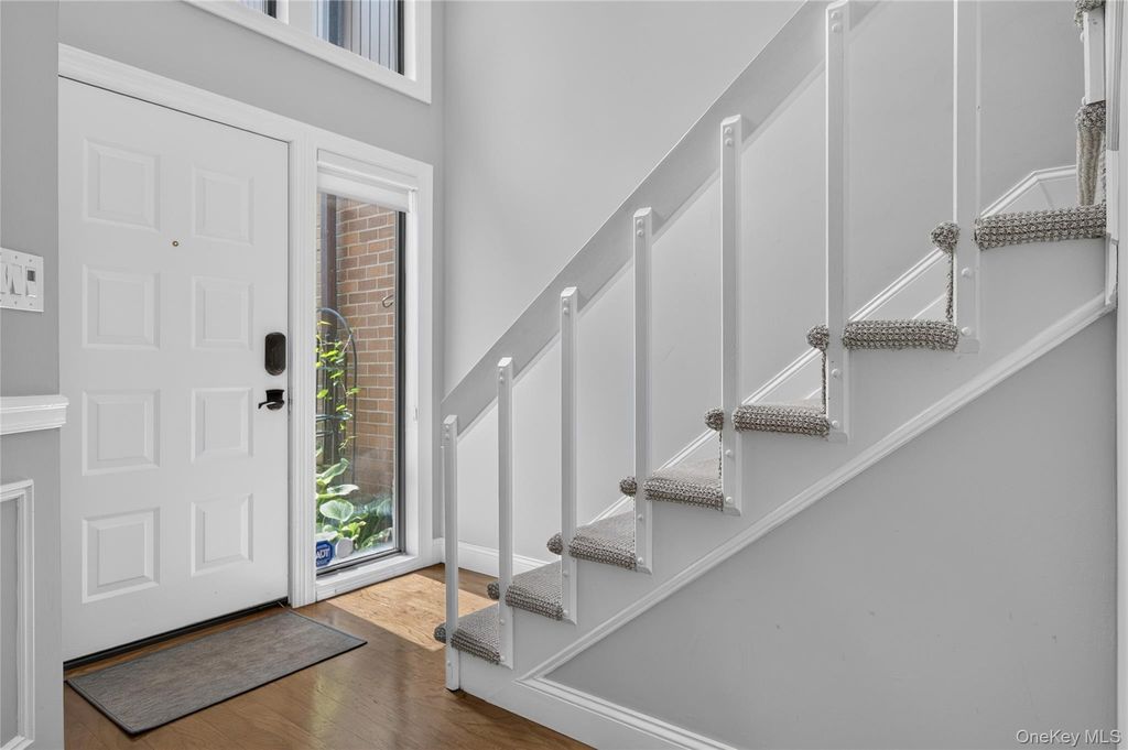 62 Wimbledon Drive, Roslyn, NY 11576 — photo 3