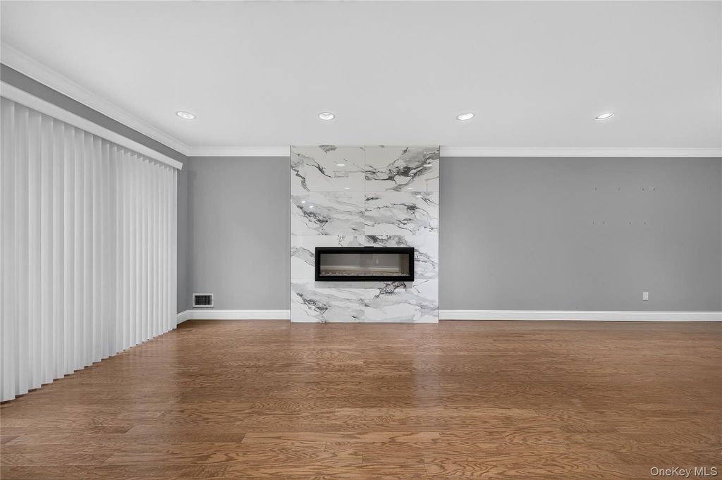 62 Wimbledon Drive, Roslyn, NY 11576 — photo 5