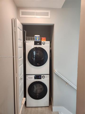 4745 NW 84th Ct 18, Doral, FL 33166