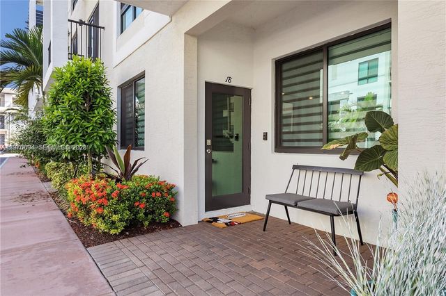 4745 NW 84th Ct 18, Doral, FL 33166