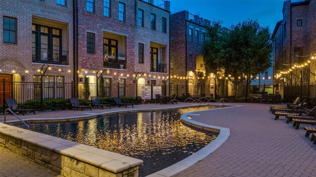 2138 Aylesport Drive, Dallas, TX 75201