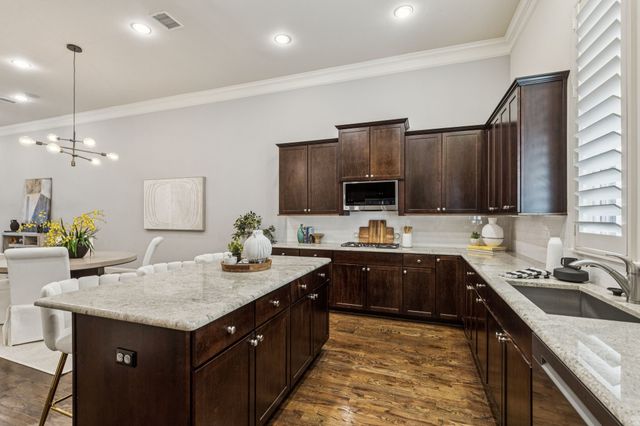 2138 Aylesport Drive, Dallas, TX 75201