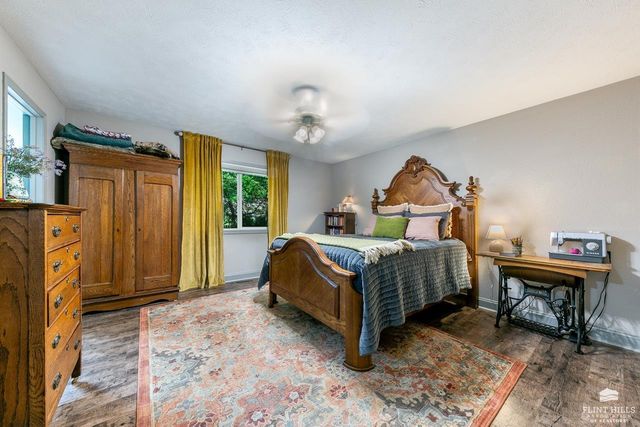 321 Highland Ridge Drive, Manhattan, KS 66503