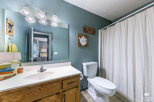 321 Highland Ridge Drive, Manhattan, KS 66503
