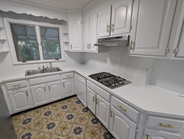 378 Fellsway W B, Medford, MA 02155