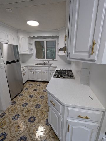 378 Fellsway W B, Medford, MA 02155