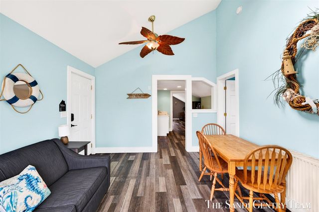 209 Clinton Avenue, Grand Haven, MI 49417