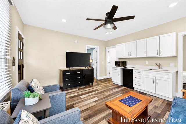 209 Clinton Avenue, Grand Haven, MI 49417