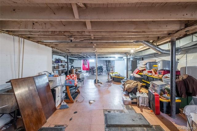 2375 W Mount Morris Road, Mount Morris, MI 48458