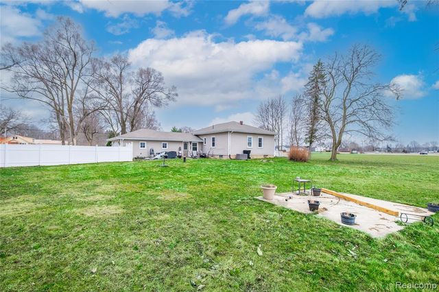 2375 W Mount Morris Road, Mount Morris, MI 48458