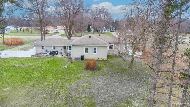 2375 W Mount Morris Road, Mount Morris, MI 48458