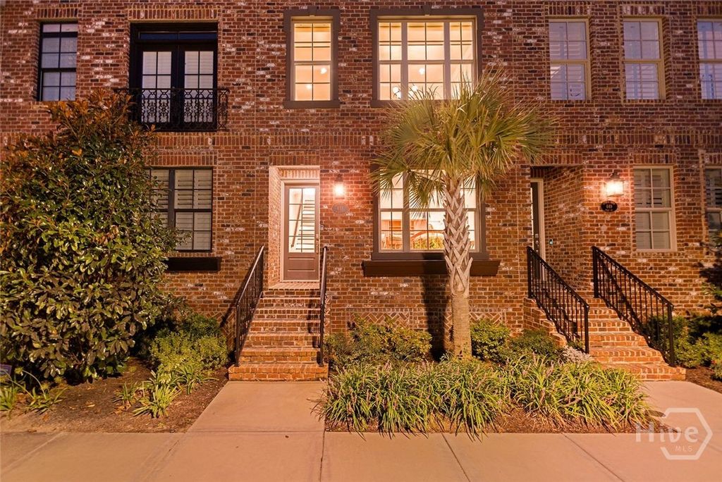 Image 2 of property listing at 453 Port Street, Savannah, GA 31401