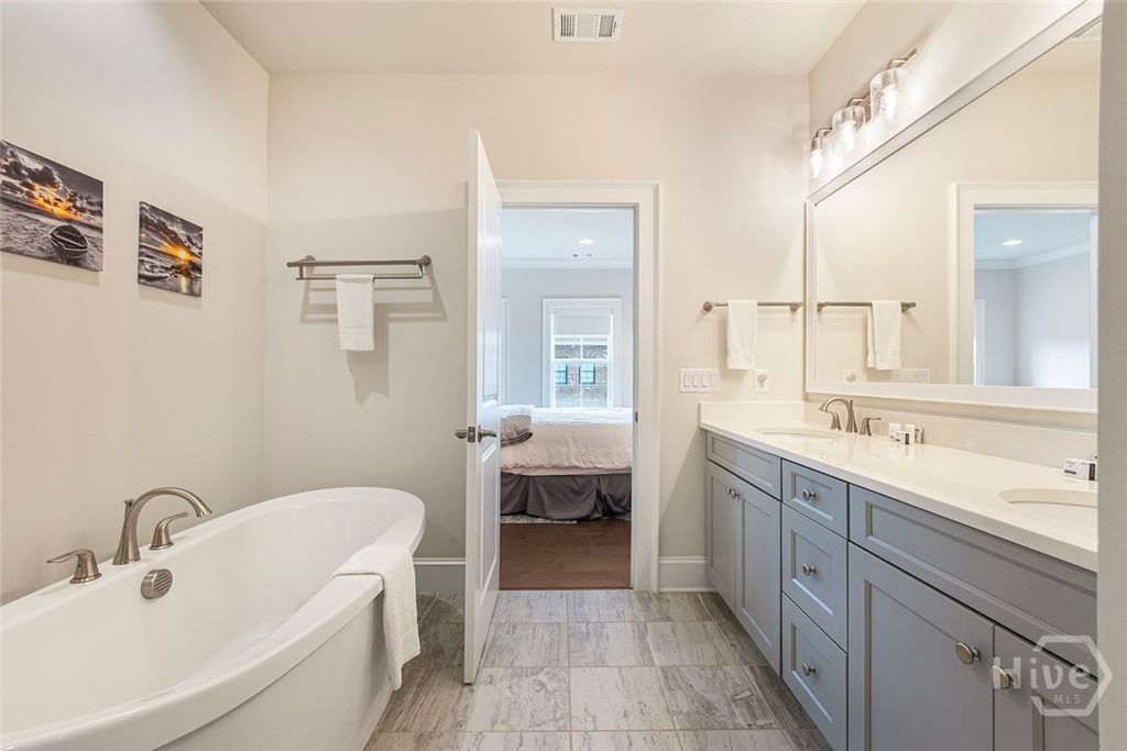 Image 21 of property listing at 453 Port Street, Savannah, GA 31401