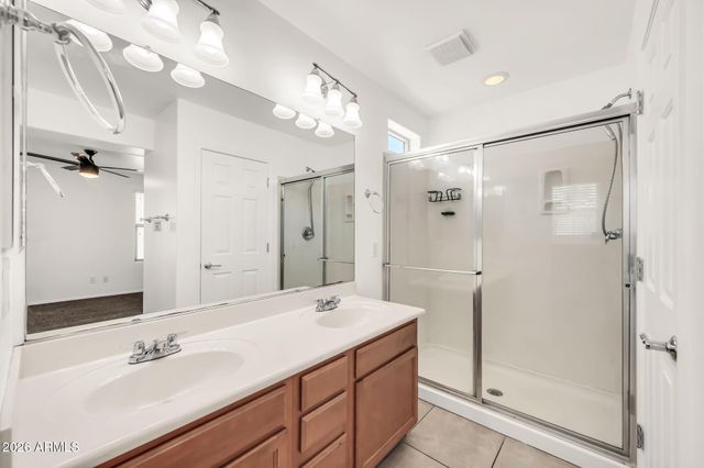 8414 W VERNON Avenue, Phoenix, AZ 85037