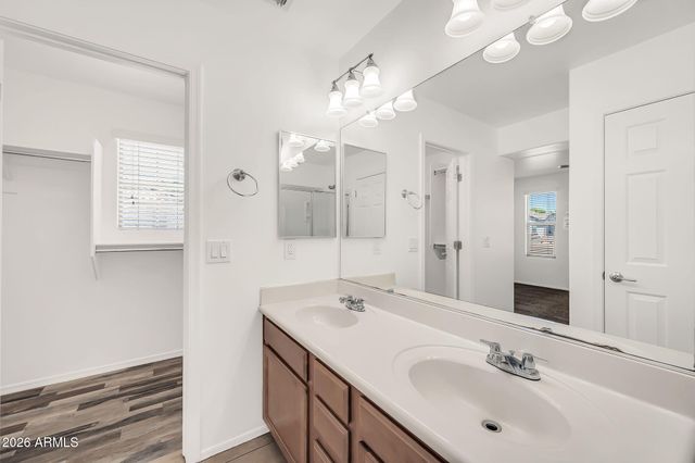 8414 W VERNON Avenue, Phoenix, AZ 85037
