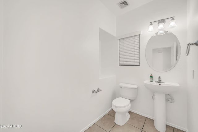 8414 W VERNON Avenue, Phoenix, AZ 85037