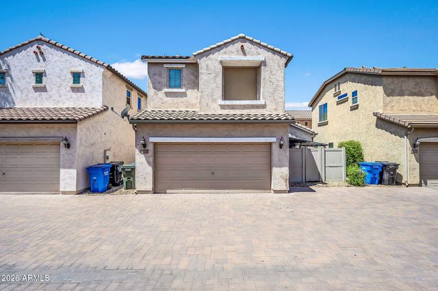 8414 W VERNON Avenue, Phoenix, AZ 85037