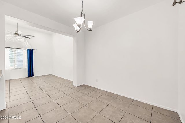8414 W VERNON Avenue, Phoenix, AZ 85037