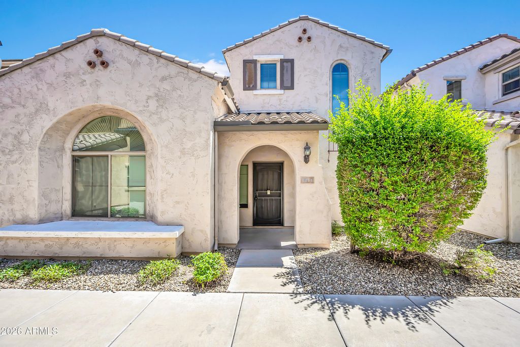 8414 W VERNON Avenue, Phoenix, AZ 85037