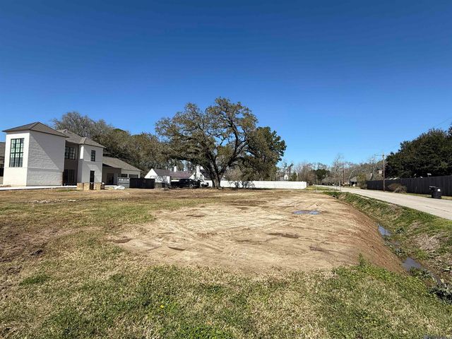 7865 Highland Rd, Baton Rouge, LA 70808