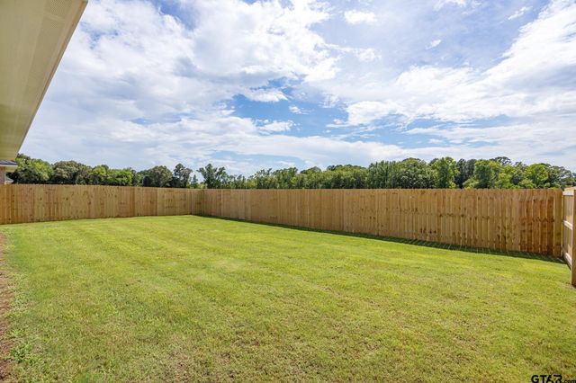 302 Driftwood Way, Whitehouse, TX 75791