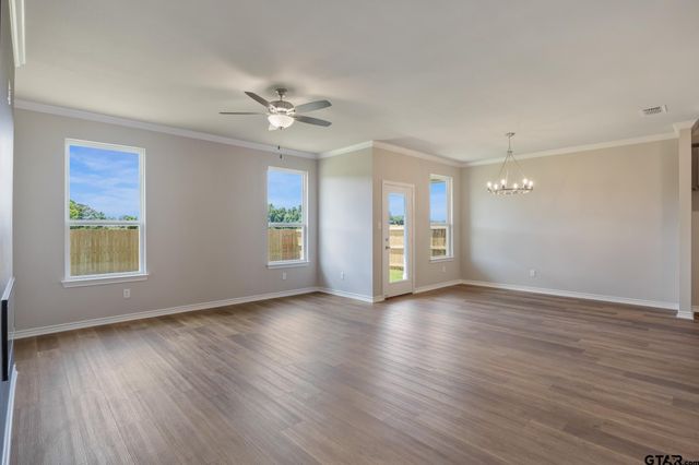 302 Driftwood Way, Whitehouse, TX 75791
