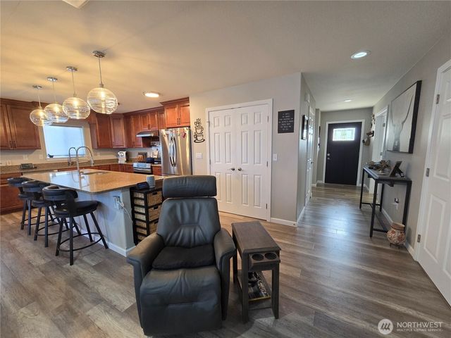 40 Topaz Way, Sequim, WA 98382